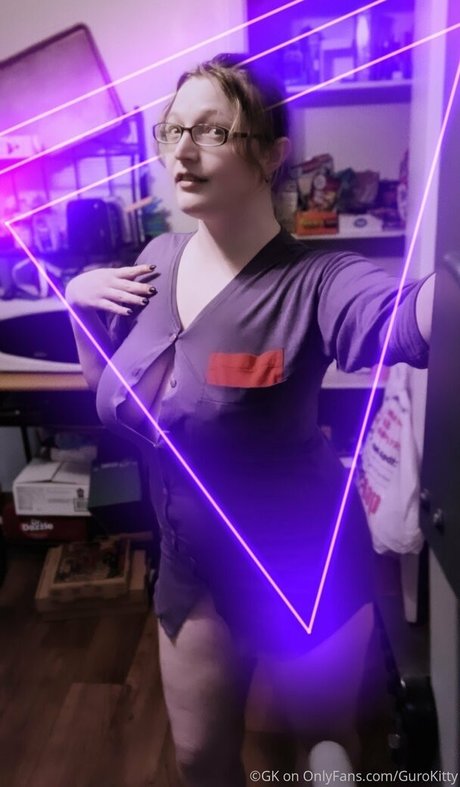 Alasti lekkinud OnlyFans-i pilt Gurokitty