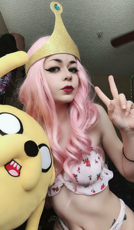 Nahá fotka uniklých OnlyFans od Funeralsenpai