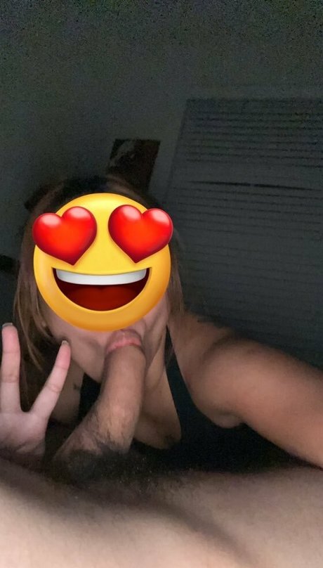 Naken läckt OnlyFans-bild av Cherrymve