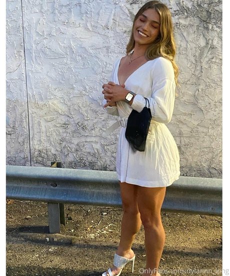 Naakte gelekte OnlyFans-foto van Arielllll