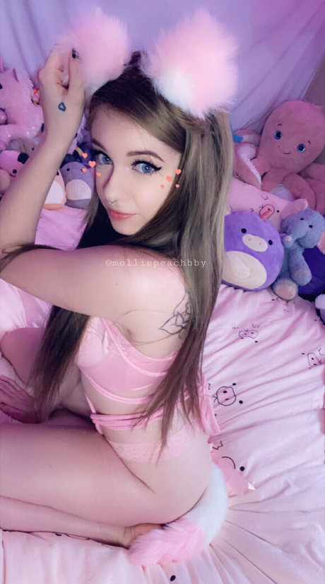 Alaston vuotanut OnlyFans-kuva Molliepeachbby