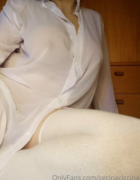 Nahá fotka uniklých OnlyFans od Cecinaciccina