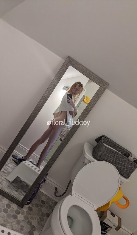 Floral_fucktoy