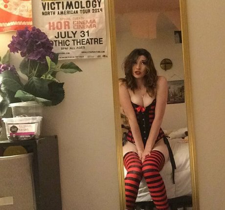 Theesavannawhitee