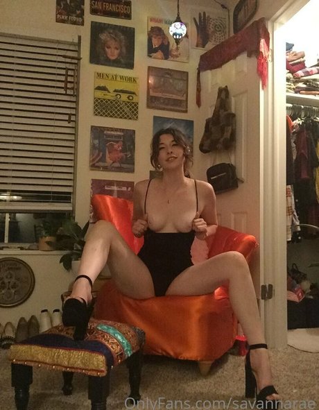 Theesavannawhitee