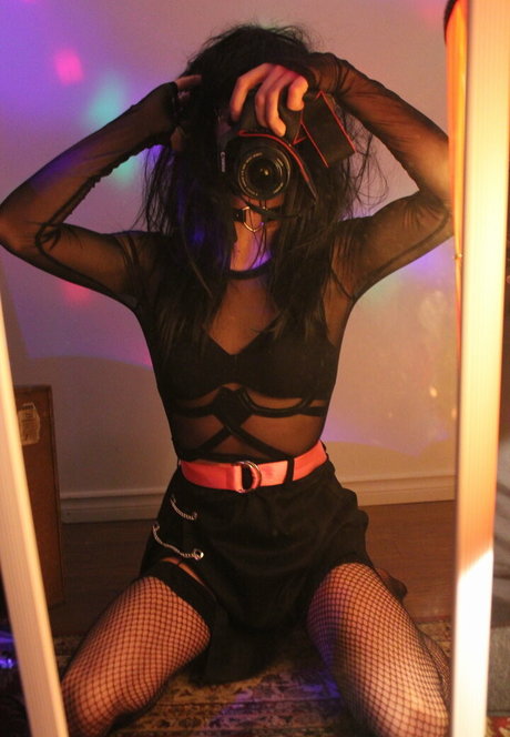 Tinysexilexi666