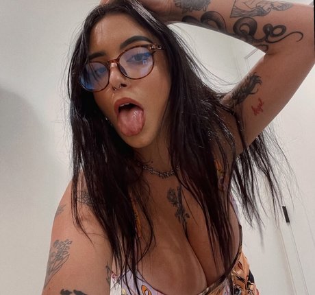 Nahá fotka uniklých OnlyFans od Kaylamuff1n