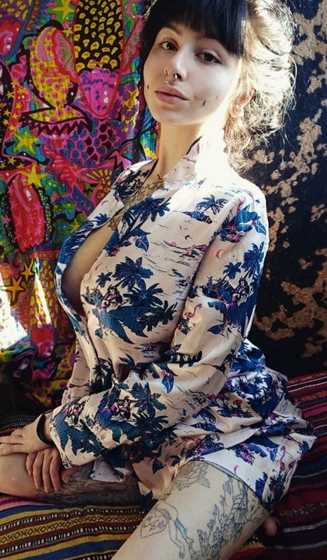 Nahá fotka uniklých OnlyFans od Zainab