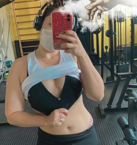 Naken läckt OnlyFans-bild av Na Academia