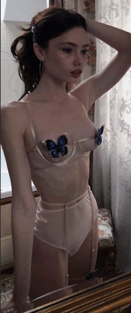 Naken läckt OnlyFans-bild av Daria Skrygina