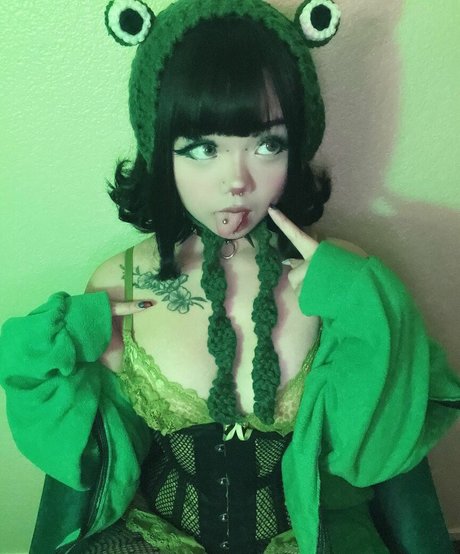 Nacktes geleaktes OnlyFans-Foto von Petitekitti