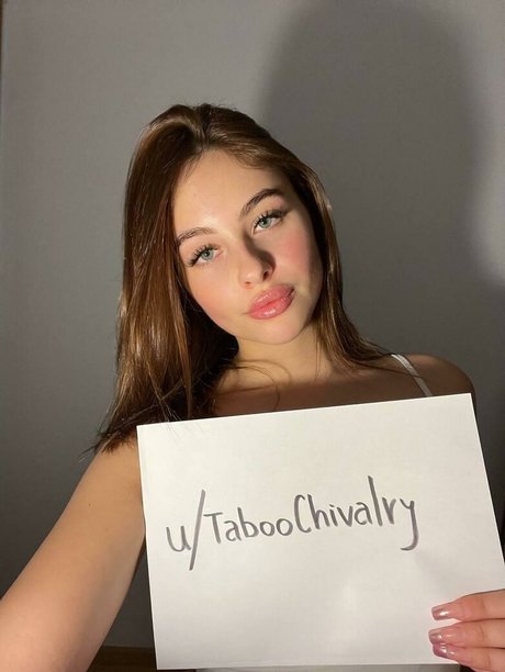 Naken läckt OnlyFans-bild av Kristymoore