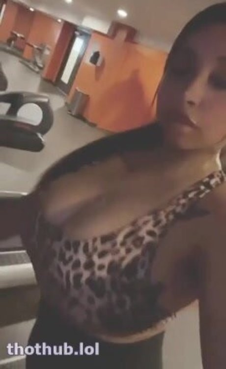 Alaston vuotanut OnlyFans-kuva Tania Ramos