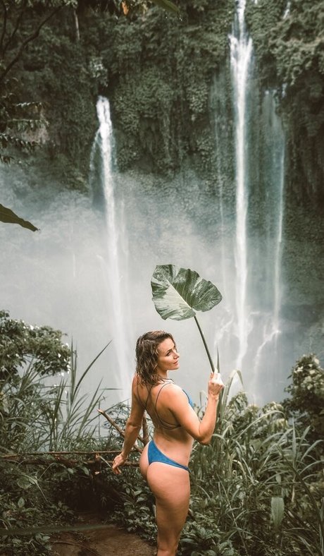 Nahá fotka uniklých OnlyFans od Shantel Vansanten