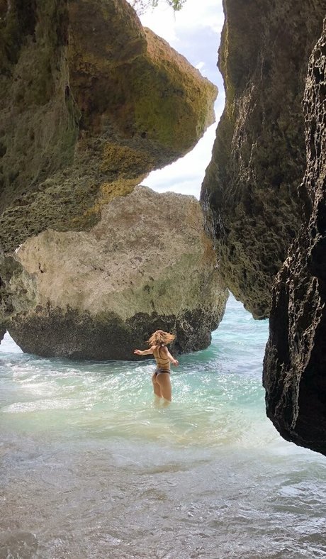 Nahá fotka uniklých OnlyFans od Shantel Vansanten