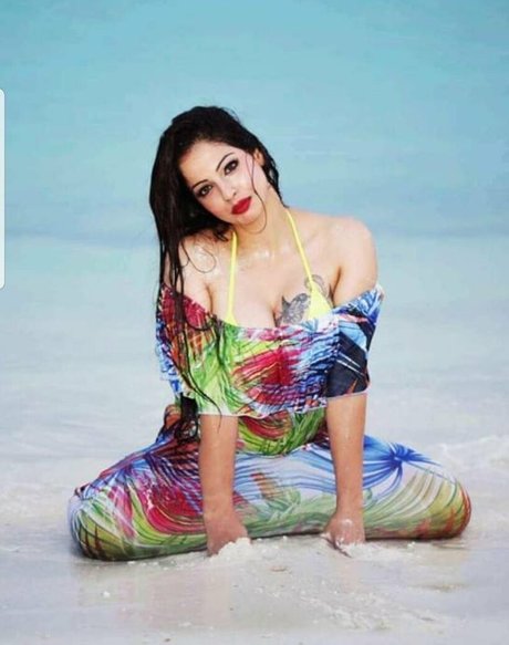 Zareen Zoya Khan