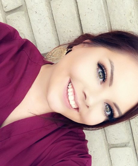 Lilly Zamora
