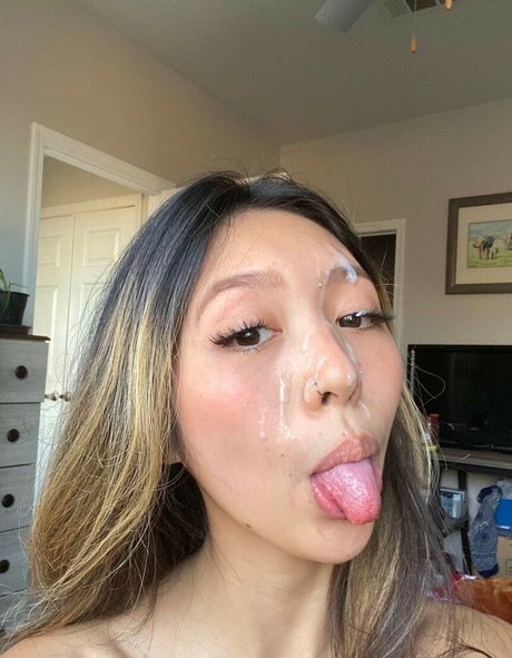 Dreamyasiangirl