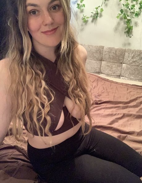 Alaston vuotanut OnlyFans-kuva Abbysmile09