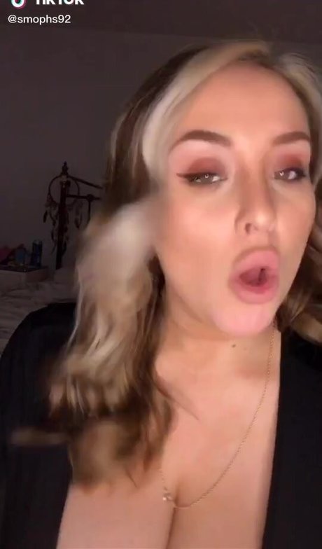 Nahá fotka uniklých OnlyFans od Smophs92