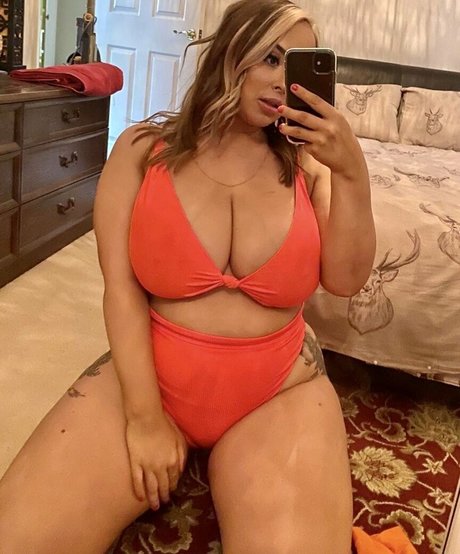 Naakte gelekte OnlyFans-foto van Smophs92