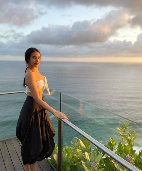 Naken läckt OnlyFans-bild av Anya Geraldine