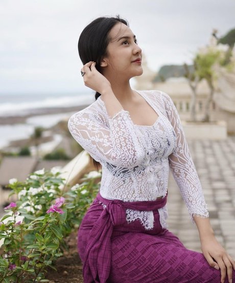 Anya Geraldine