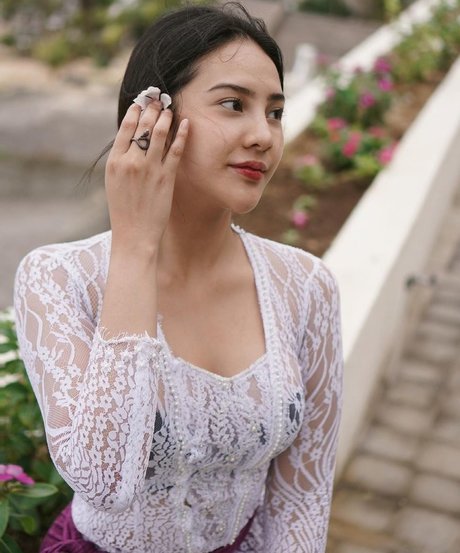 Anya Geraldine