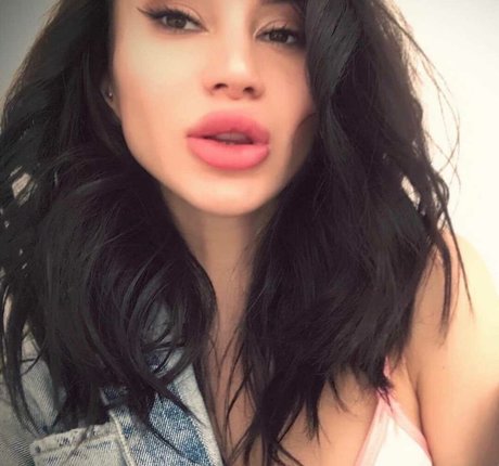 Foto desnuda filtrada de OnlyFans de Katrin Tequila