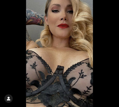 Foto desnuda filtrada de OnlyFans de Anchorladybree