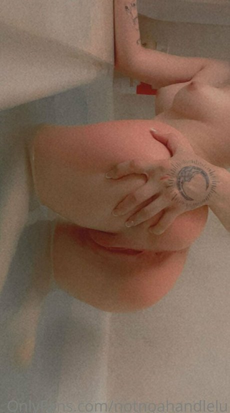 Alaston vuotanut OnlyFans-kuva Notnoahandlelu