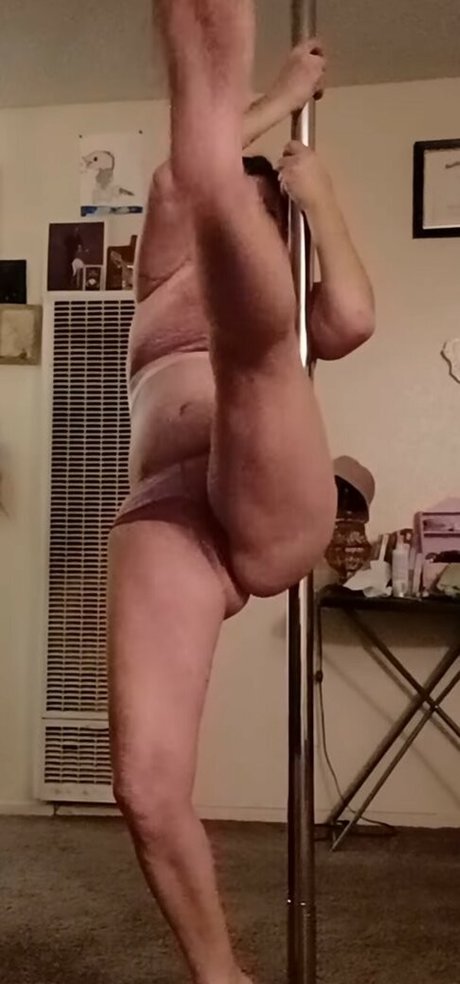 Naken läckt OnlyFans-bild av Adia Rayne