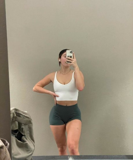Courtney Dow