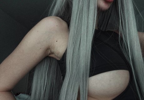 Обнаженная фотография утечки OnlyFans от Ksxaanx