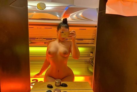 Naken läckt OnlyFans-bild av Elliesapplepie