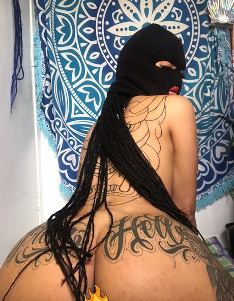 Обнаженная фотография утечки OnlyFans от Loka