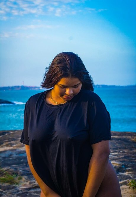 Nagie wyciekłe zdjęcie OnlyFans od Jasmini Rodrigues