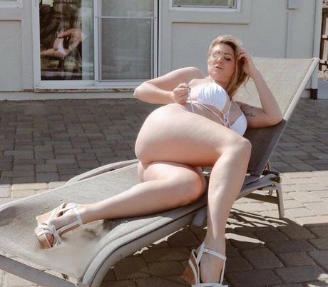 Bikinibee