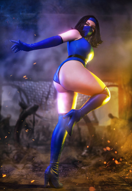Alice Cosplay