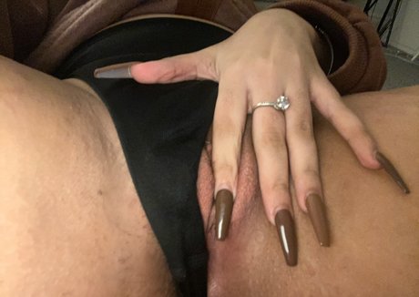 Nahá fotka uniklých OnlyFans od Mel Farahmand