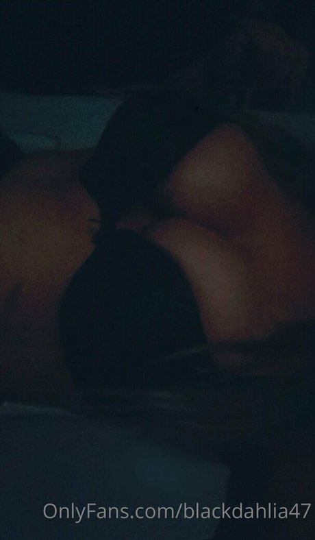 Foto di nudo di fuga di OnlyFans di Blackdahlia47