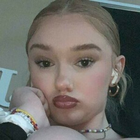 Nahá fotka uniklých OnlyFans od Midori Meeks