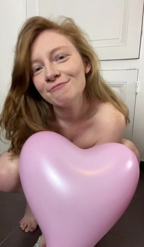 Naken läckt OnlyFans-bild av Hummingael