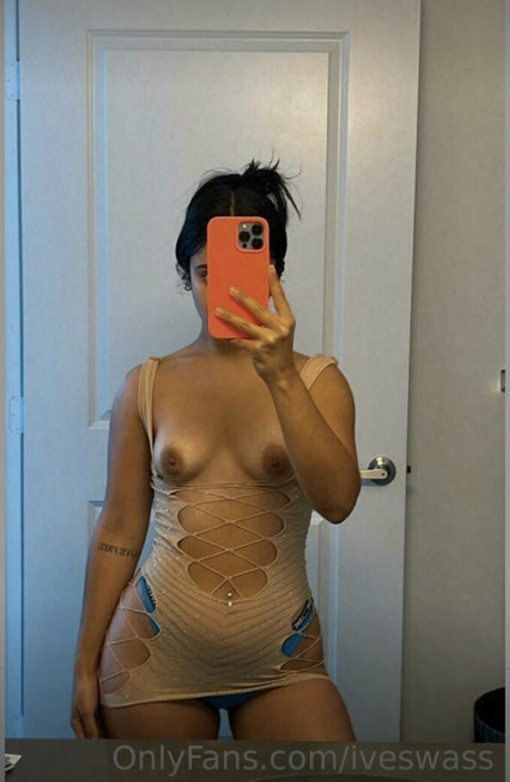 Nahá fotka uniklých OnlyFans od Ivyroz