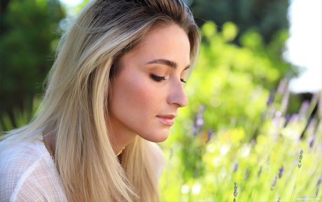 Cara Mell