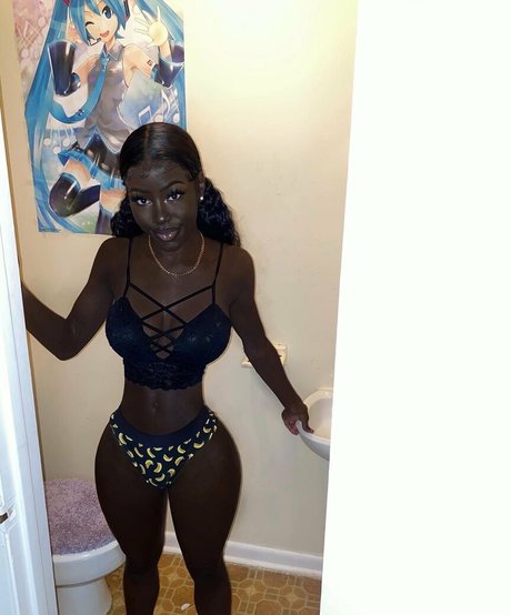 Photo nue de fuite OnlyFans de Lazelle Doll