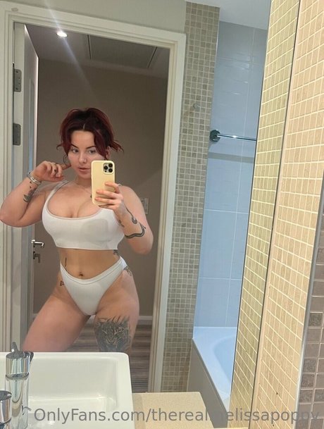 Nacktes geleaktes OnlyFans-Foto von Therealmelissapoppy