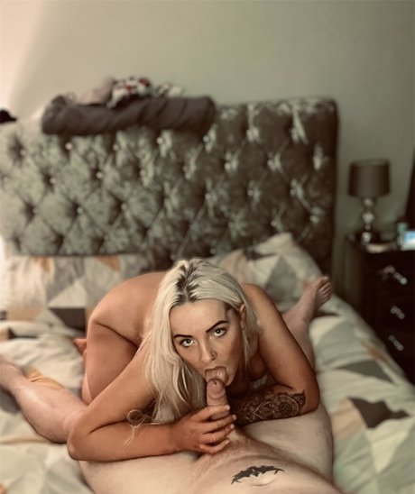 Naughtychlo