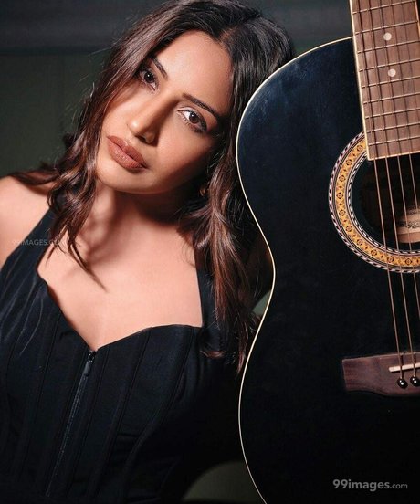 Surbhi Chandna