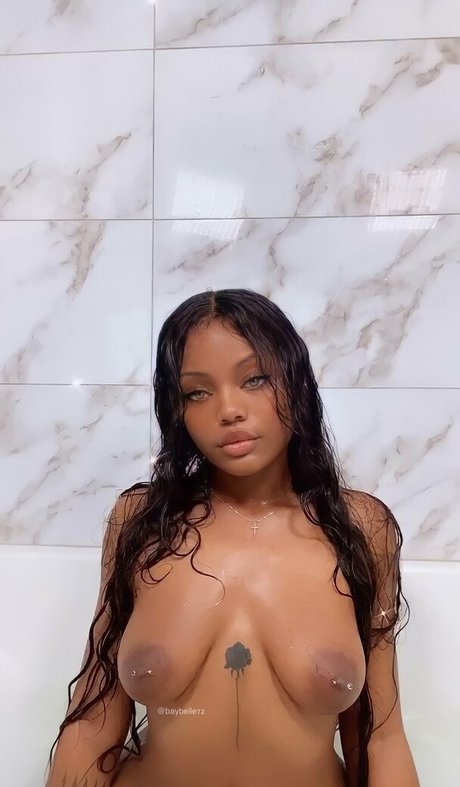 Nahá fotka uniklých OnlyFans od Thebaybelle